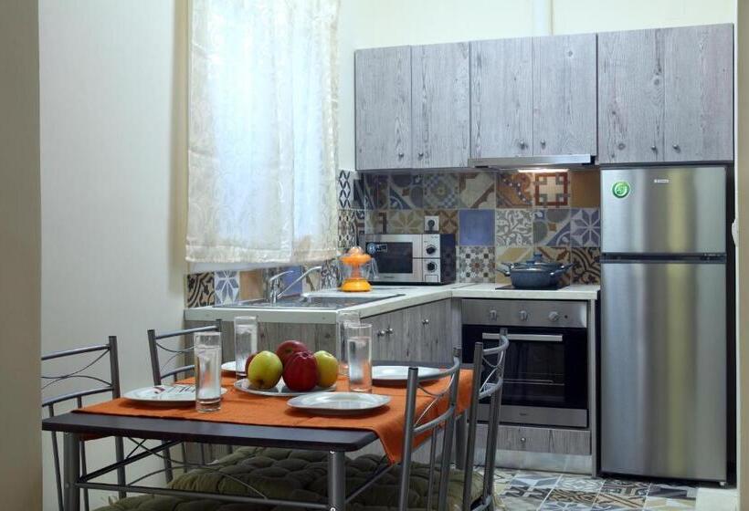 סוויטה, Niriides