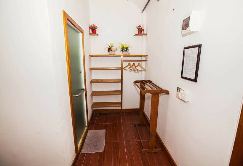 デラックスバンガロー, Orchid Resort