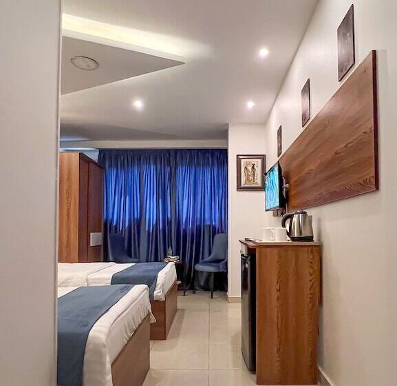 اتاق لوکس با چشم‌انداز, Panorama Pyramids Inn