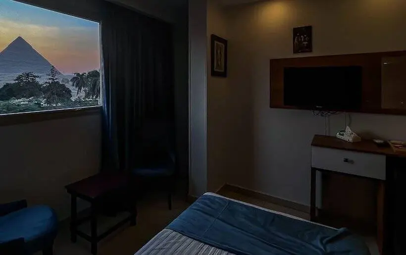اتاق لوکس با چشم‌انداز, Panorama Pyramids Inn