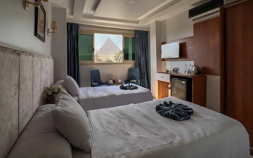 اتاق لوکس با چشم‌انداز, Panorama Pyramids Inn
