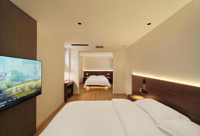 غرفة قياسية رباعية, Xilu Xiaoxie Inn