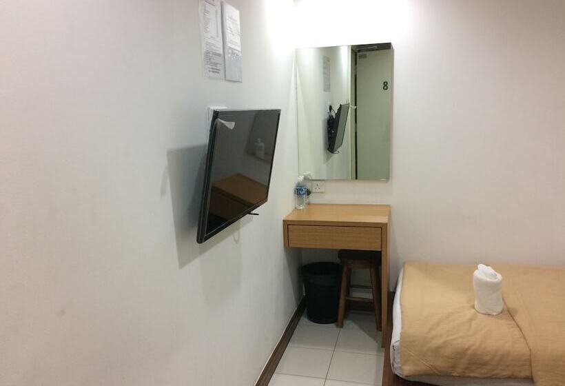 Chambre Standard, Api Api Guest House