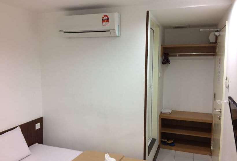 Chambre Standard, Api Api Guest House