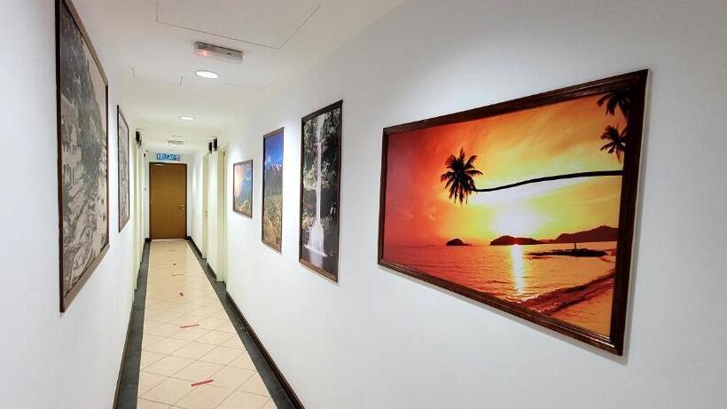 Chambre Standard, Api Api Guest House