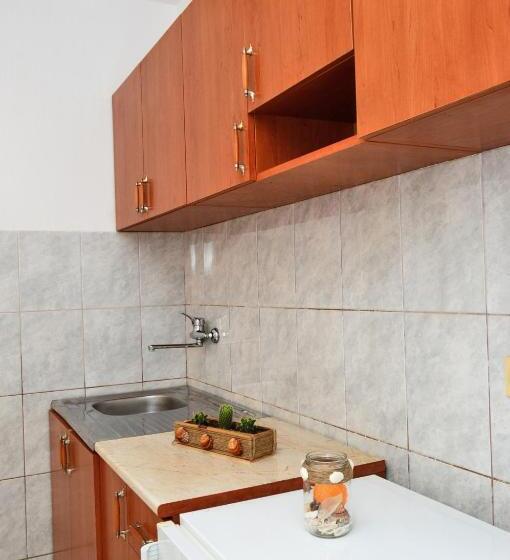 آپارتمان 1 خوابه, Guest House Lukac
