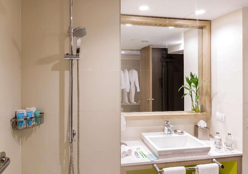 Семейный Номер, Innside By Melia Lima Miraflores