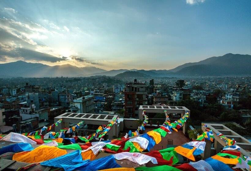 اتاق لوکس سه تخته, Kathmandu Suite Home