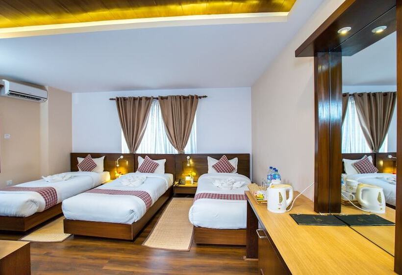 اتاق لوکس سه تخته, Kathmandu Suite Home