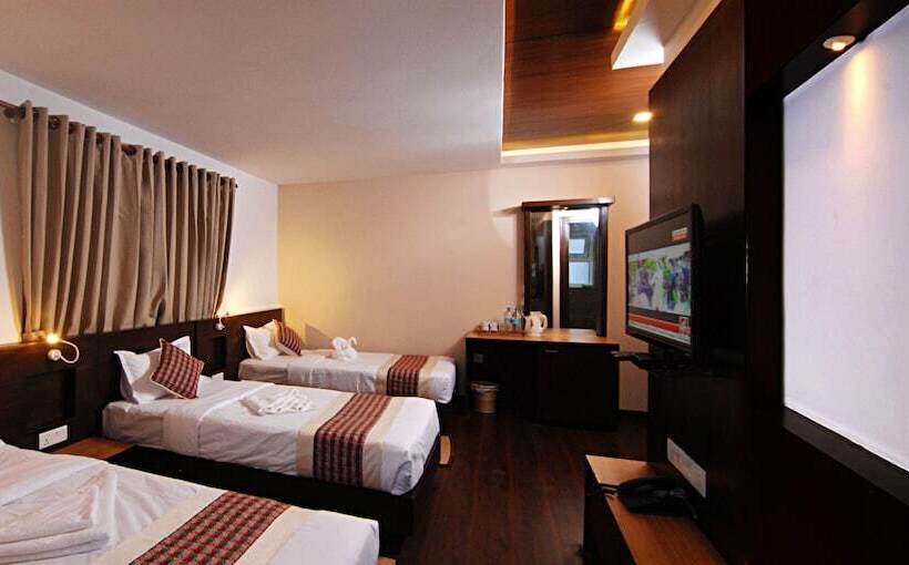 اتاق لوکس سه تخته, Kathmandu Suite Home