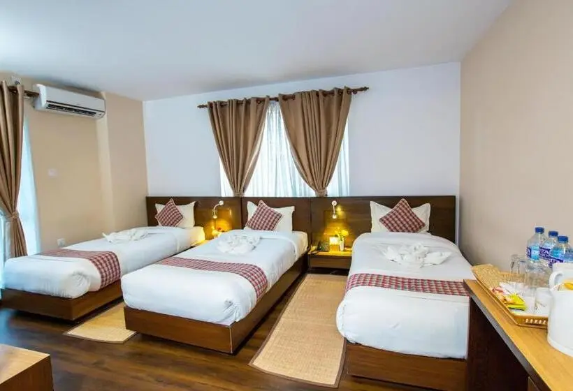 اتاق لوکس سه تخته, Kathmandu Suite Home