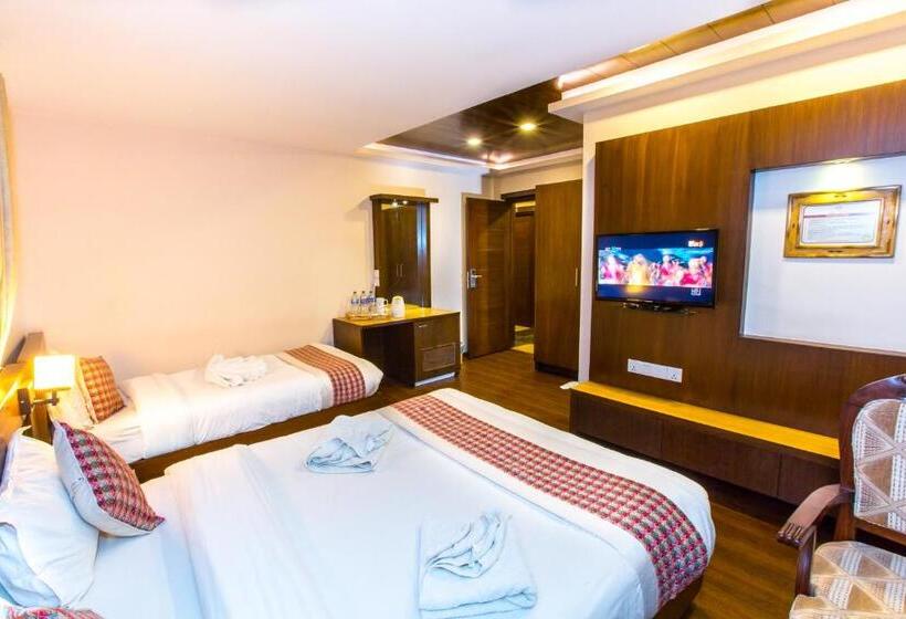 اتاق لوکس خانوادگی, Kathmandu Suite Home