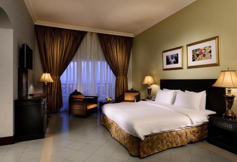 سوییت اجرایی, Masira Island Resort