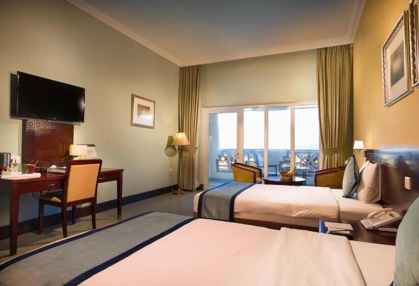 اتاق سوپریور با چشمانداز دریا, Masira Island Resort