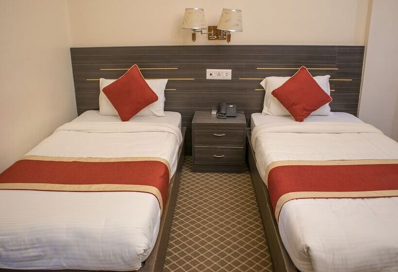 اتاق لوکس, Mirage Inn