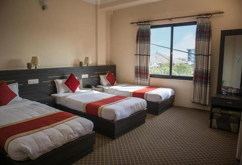 اتاق لوکس سه تخته, Mirage Inn