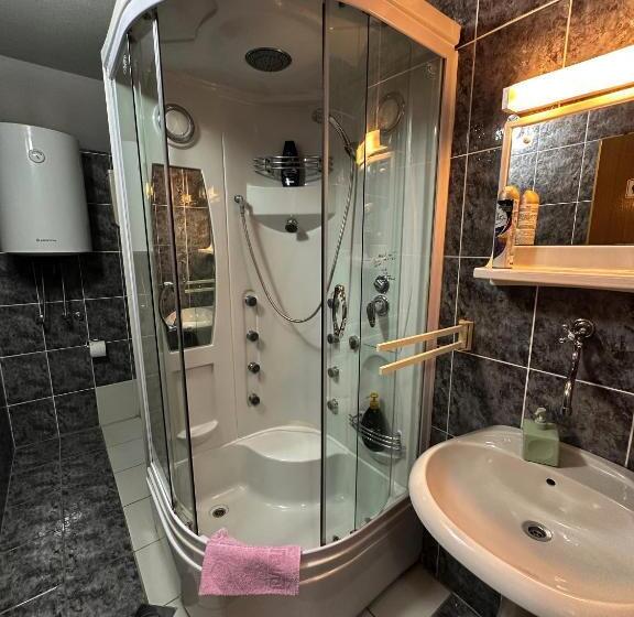اتاق استاندارد, Muo 33 Apartments