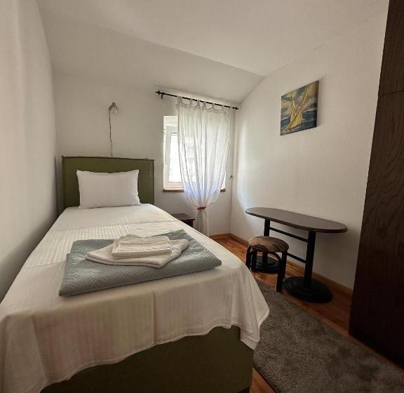 اتاق استاندارد, Muo 33 Apartments