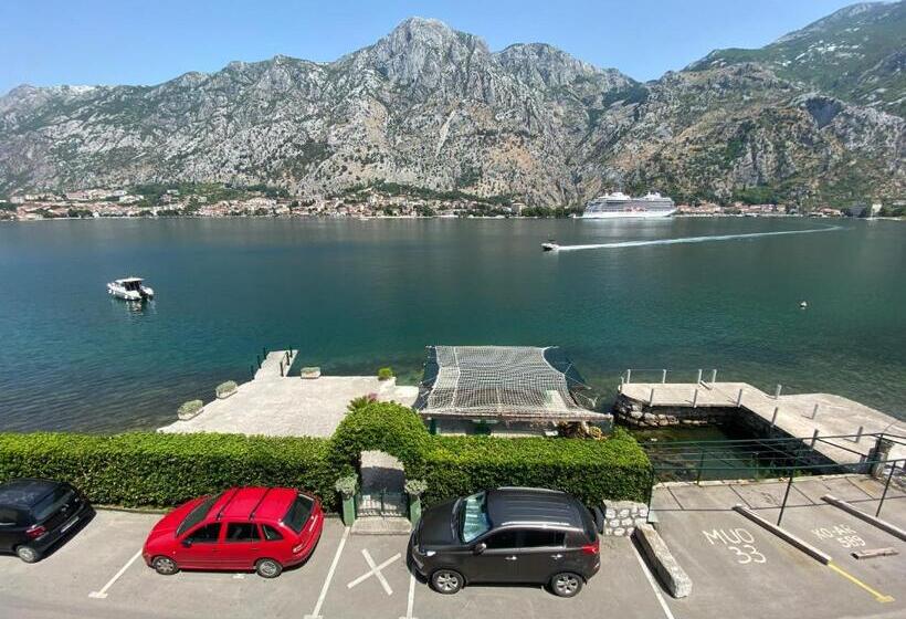 آپارتمان 1 خوابه با چشم‌انداز دریا, Muo 33 Apartments