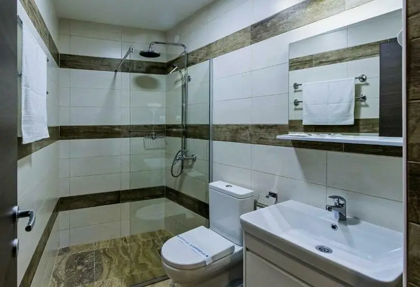 آپارتمان لوکس 1 خوابه, Velestovo View Apartments