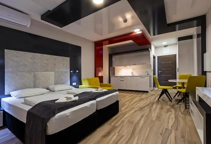 آپارتمان لوکس 1 خوابه, Velestovo View Apartments