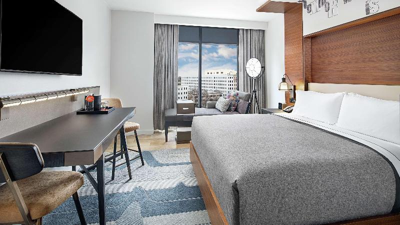 מיטת קינג בסוויטה, Canopy By Hilton Atlanta Midtown