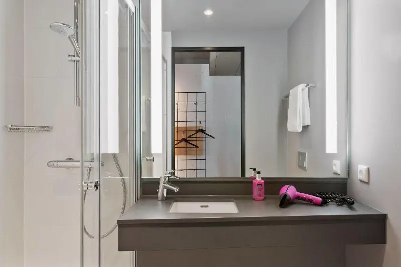ファミリールーム, Moxy Frankfurt City Center