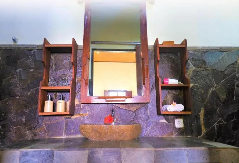 プールビュースタンダードルーム, Swar Bali Lodge