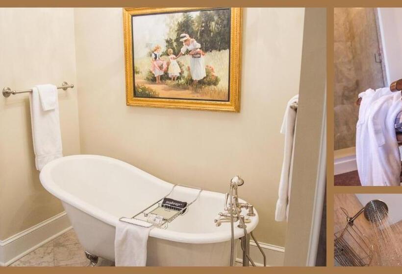 جناح ديلوكس سرير كينج, Blessings On State Bed & Breakfast