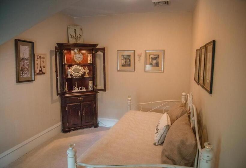 جناح ديلوكس سرير كينج, Blessings On State Bed & Breakfast