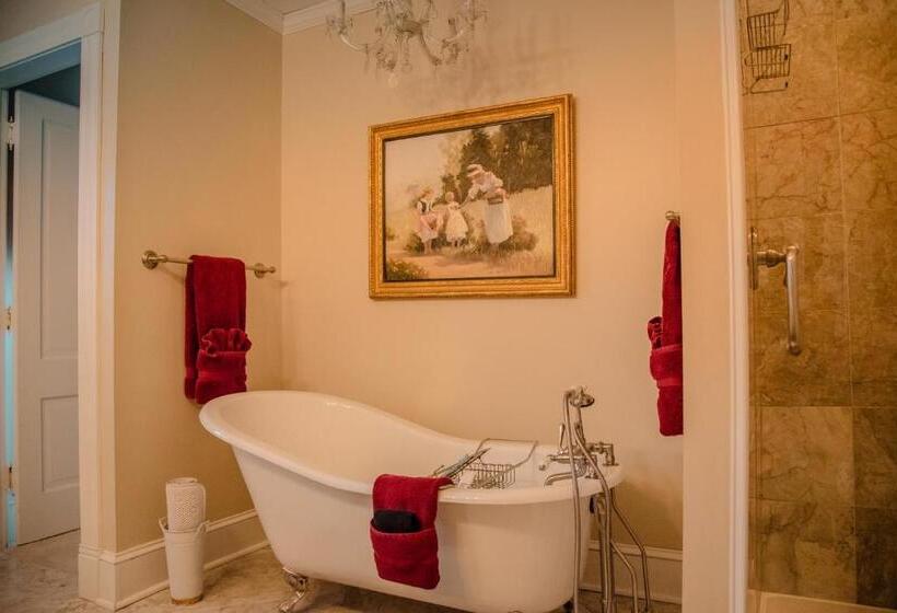 جناح ديلوكس سرير كينج, Blessings On State Bed & Breakfast