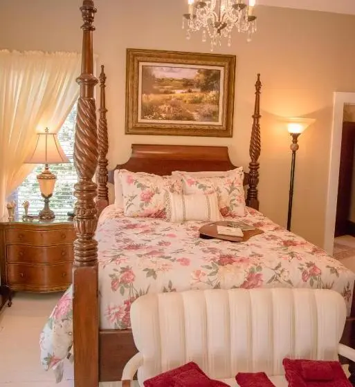 デラックススイート, Blessings On State Bed & Breakfast