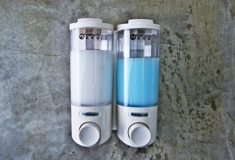 标准间, Mountain Stream