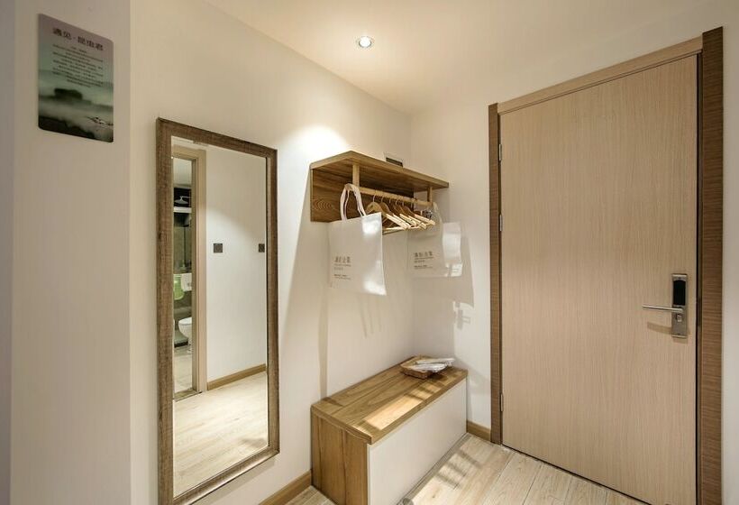 Номер Стандарт Трехместный, Ancient Street No.5 Youth Chic