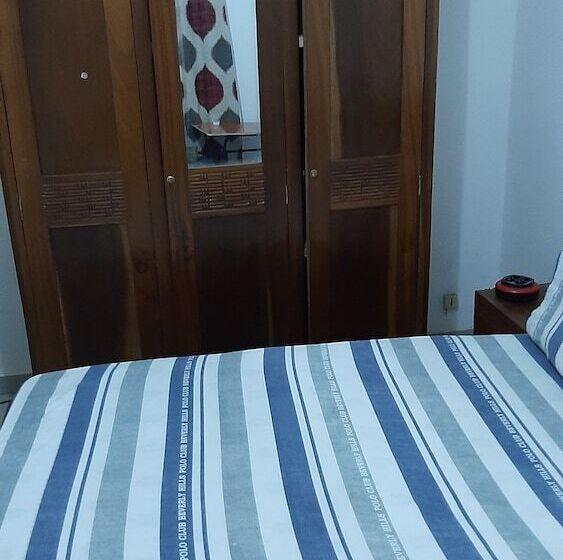 اتاق استاندارد, Aziz Residence