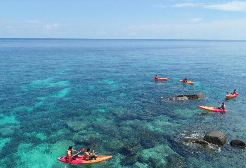 Номер Deluxe Вид на Море с Балконом, Chareena Hill Beach Resort