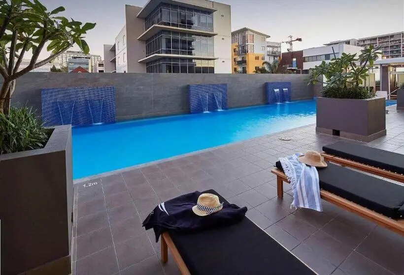 スタンダードスタジオ, The Sebel West Perth