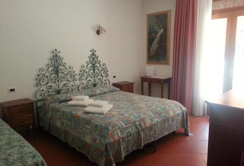 带露台的标准房间, Agriturismo Corte Trincerone