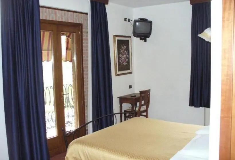 اتاق استاندارد با بالکن, Agriturismo Corte Trincerone