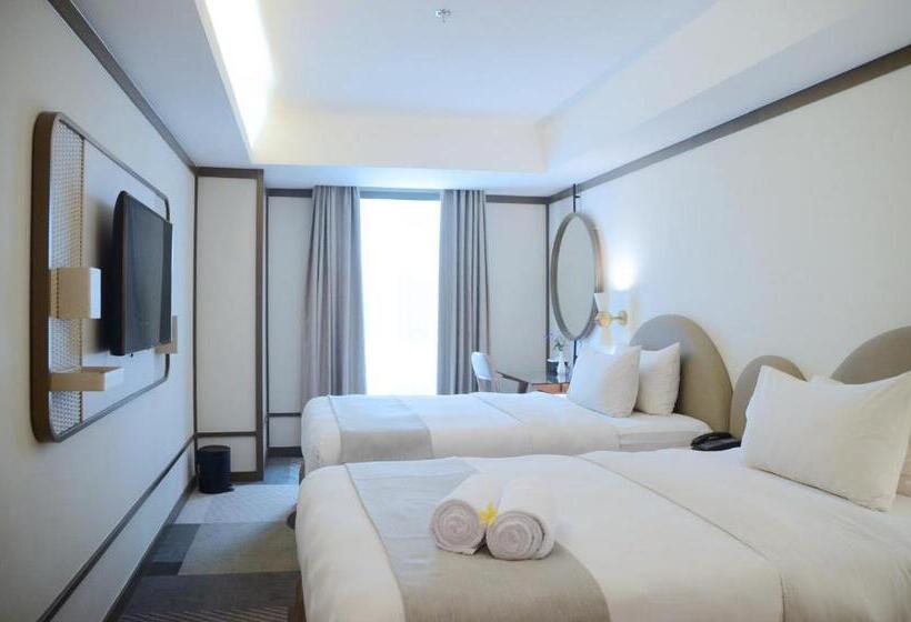 디럭스 룸, Louis Kienne Hotel Pemuda