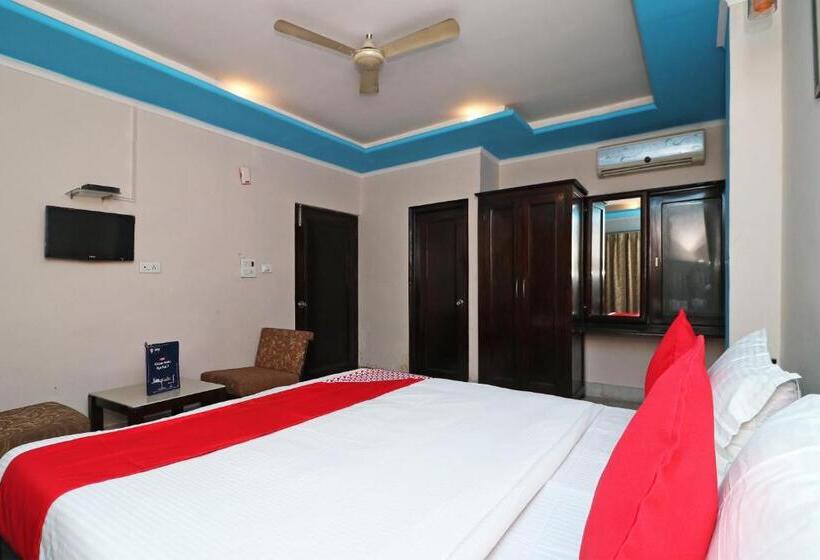 トリプルクラシックルーム, Oyo 13161 King S Palace