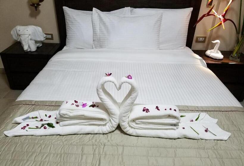 اتاق لوکس یک تخته, Murex Plaza Hotel & Suites