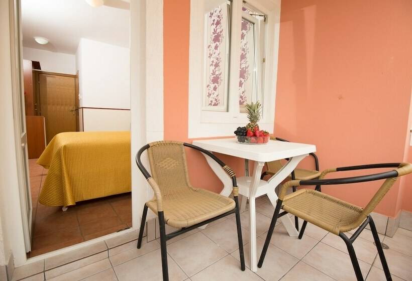 اتاق راحتی, Apartments Sofija