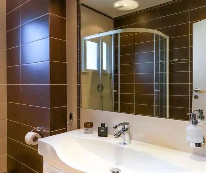 آپارتمان لوکس 2 خوابه, Apartments Sofija