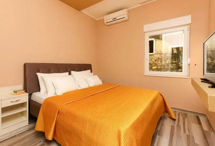 آپارتمان لوکس 2 خوابه, Apartments Sofija
