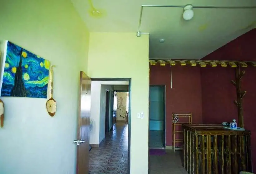 اتاق استاندارد, G.t. Guest House