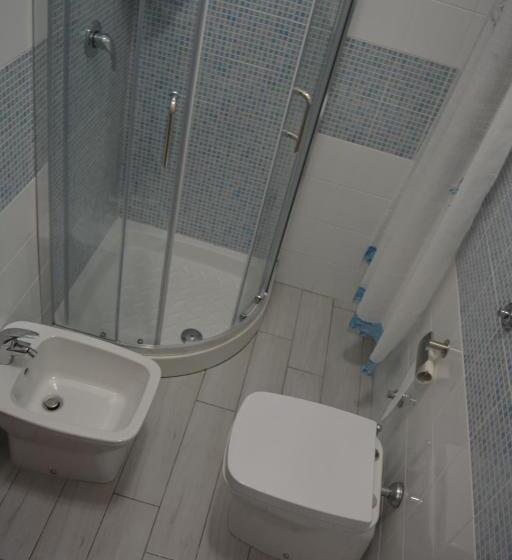 Номер Economy, Home To Fly