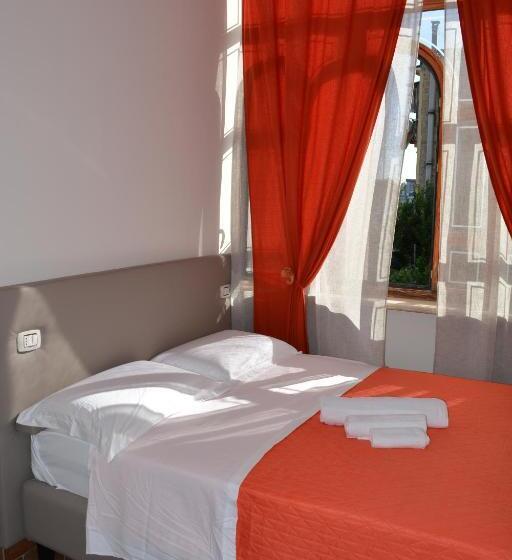 Номер Стандарт, Home To Fly