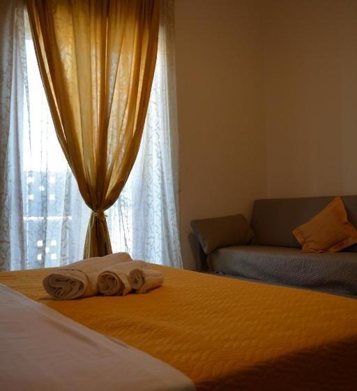 Четырехместный Номер Стандарт, Home To Fly