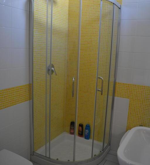 Четырехместный Номер Стандарт, Home To Fly